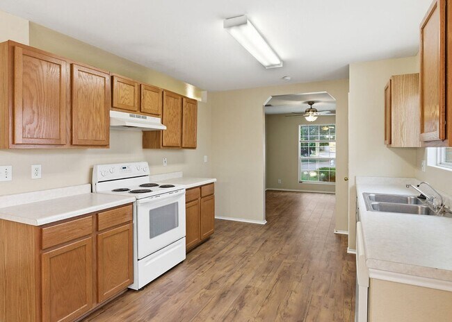 Building Photo - New Wood Flooring!