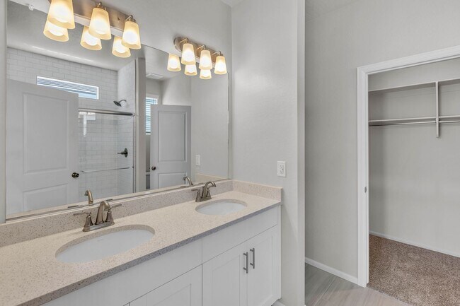 Building Photo - 17996 W Sand Hls Dr