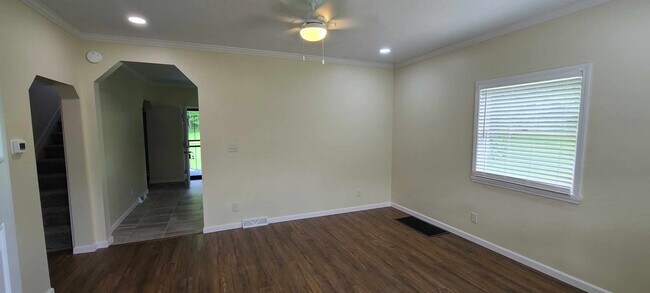 Building Photo - 336 Craig Ln