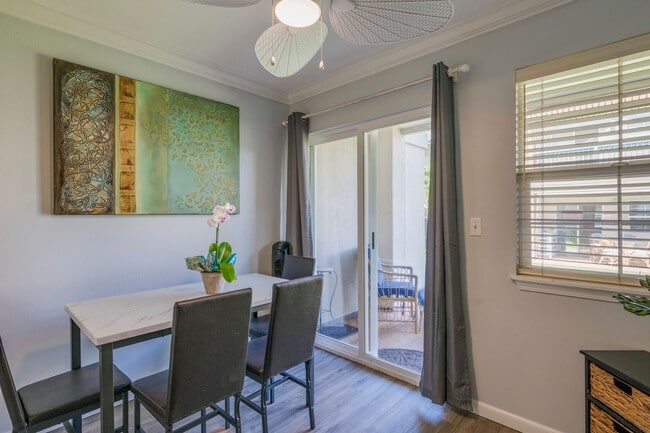 Building Photo - Villas at Kenolio Furnished Two Bedroom Tw...