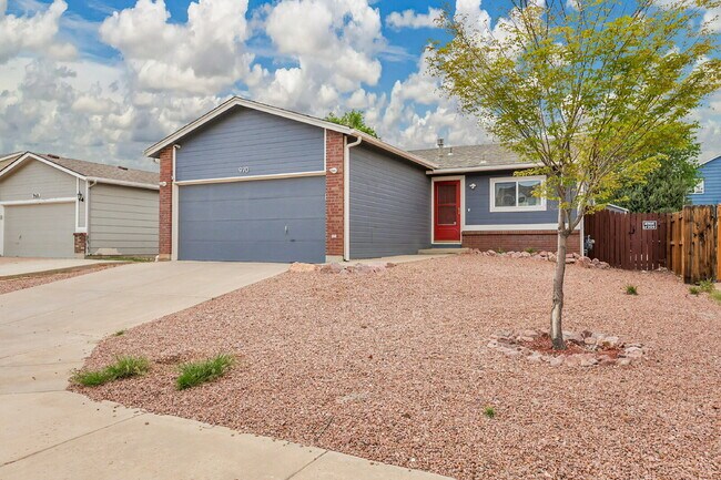 Building Photo - $2,100.00 - 3 bedroom, 2 bathroom, Single ...