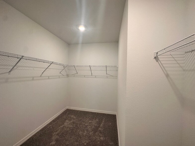 Building Photo - 2276 Gatsby Ln