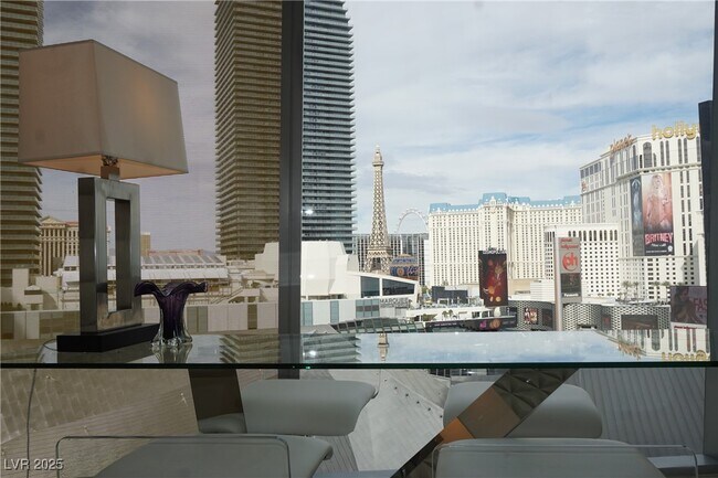 Building Photo - 3726 S Las Vegas Blvd