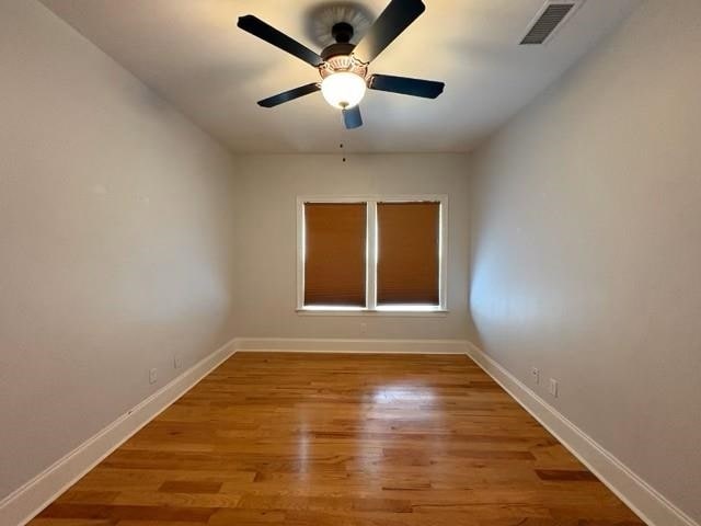 Building Photo - 3251 Carollton Dr