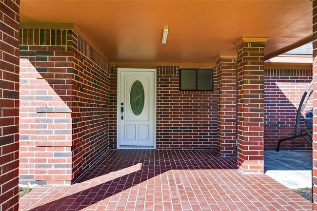 Building Photo - 11507 Oak Valley Dr