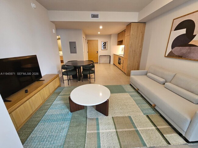 Building Photo - 11 NE 6th St