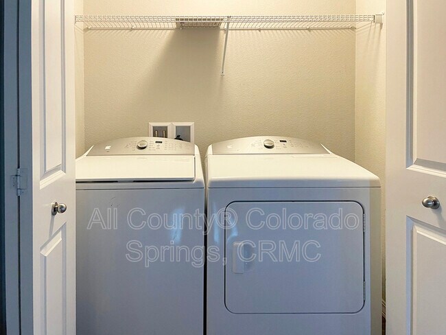 Building Photo - 862 Technology Ct