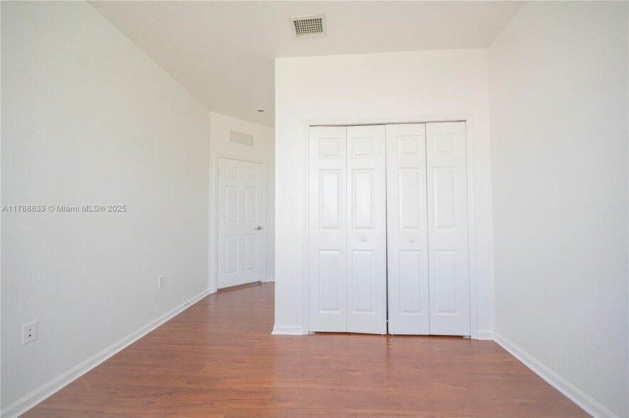 Building Photo - 11403 NW 89th St