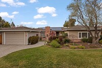 Building Photo - Energy-Efficient Home in Grant Park Neighb...