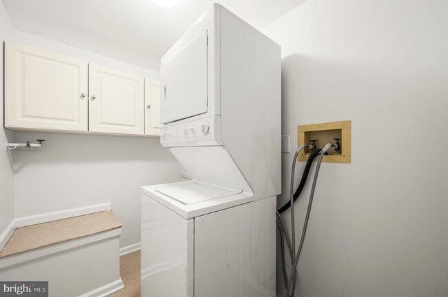 Building Photo - 93 Le Forge Ct