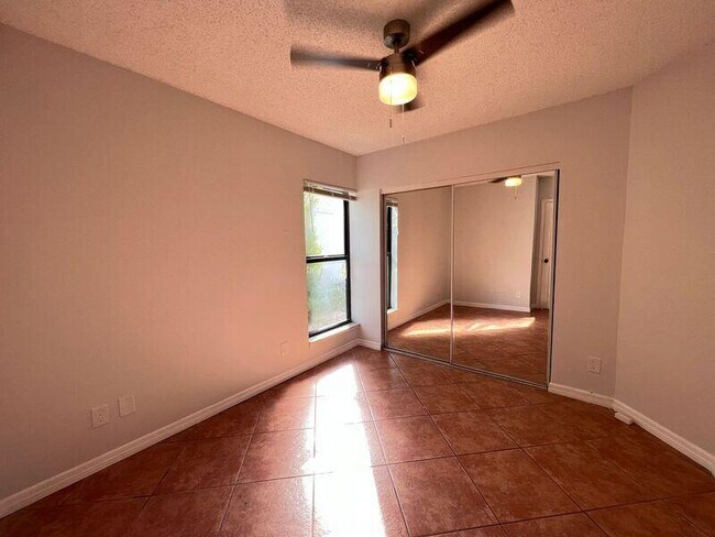 Building Photo - 89 Buxton Ln