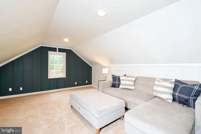 Building Photo - 10904 Devin Pl