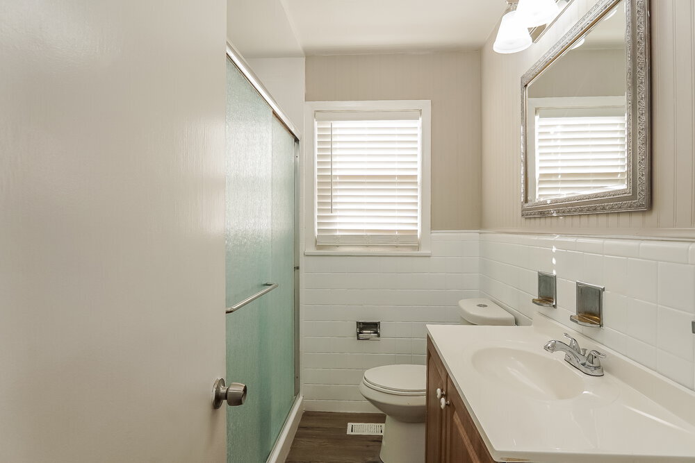 Building Photo - 216 Westwood Dr