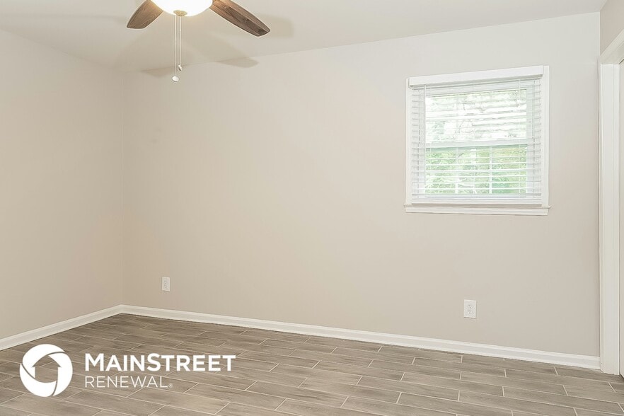 Building Photo - 7704 Landis Dr
