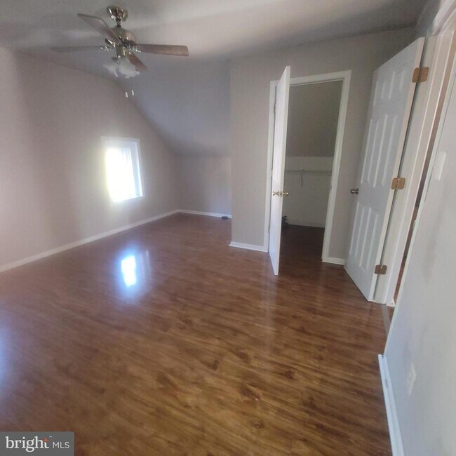 Building Photo - 554 Blackhorse Hl Rd