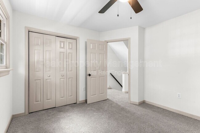 Building Photo - 504 Winamack Ct