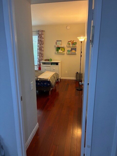 Building Photo - 1220 Manning Ave