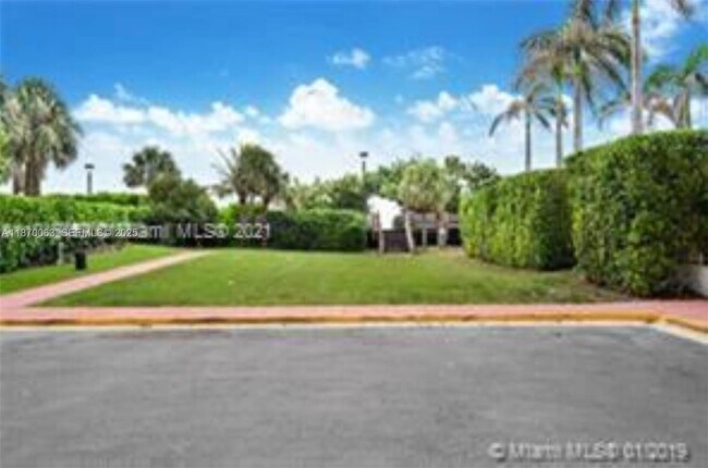 Building Photo - 3710 Collins Ave