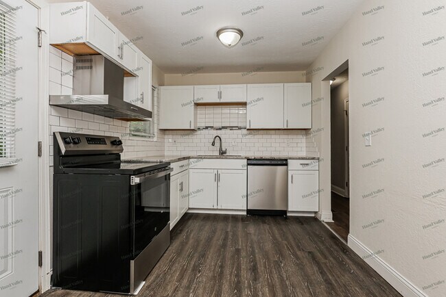 Building Photo - 11440 Folkstone Dr
