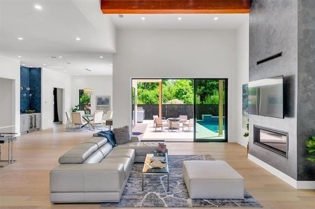 Building Photo - 3932 Cortez Dr