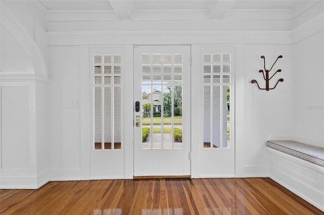 Building Photo - 3003 W Harbor View Ave