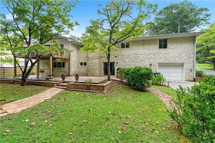Building Photo - 2760 Caraway Dr