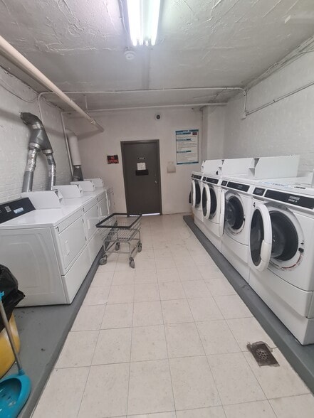 Building Photo - 46 Kelly Pky