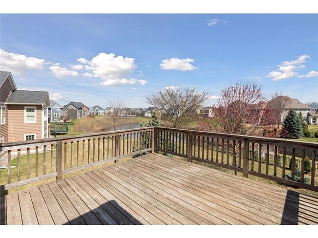 Building Photo - 16588 E Lake Dr