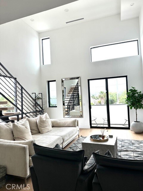 Building Photo - 11326 Victory Blvd