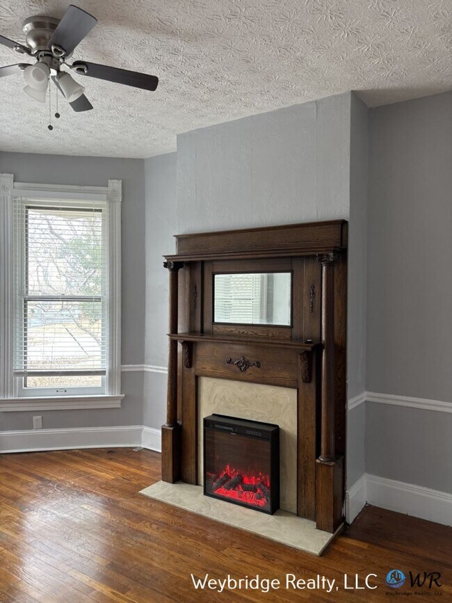 Building Photo - 8402 Curzon Ave