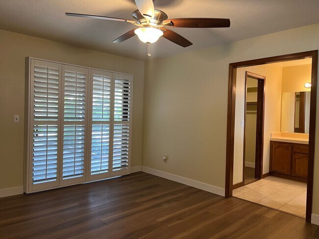 Building Photo - BEAUTIFULLY UPDATED 3 BEDROOM HOME!!