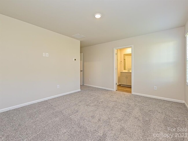 Building Photo - 1650 Old Rivers Rd