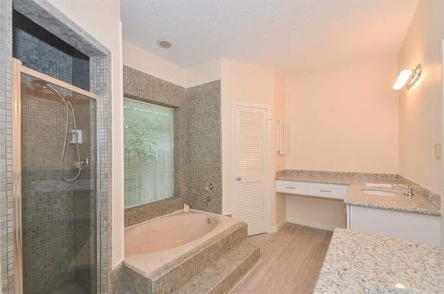 Building Photo - 1106 Brecon Hall Dr