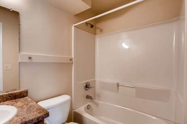 Building Photo - 720 City Park Ave