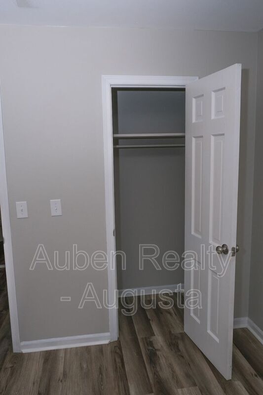 Building Photo - 1602 Johns Rd