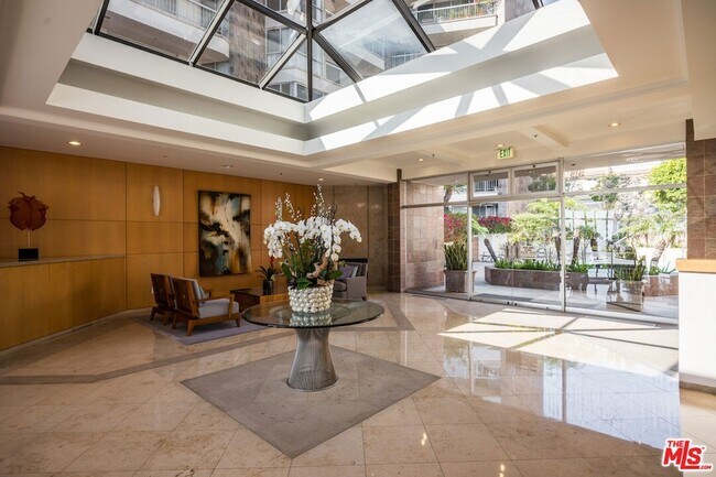 Building Photo - 515 Ocean Ave