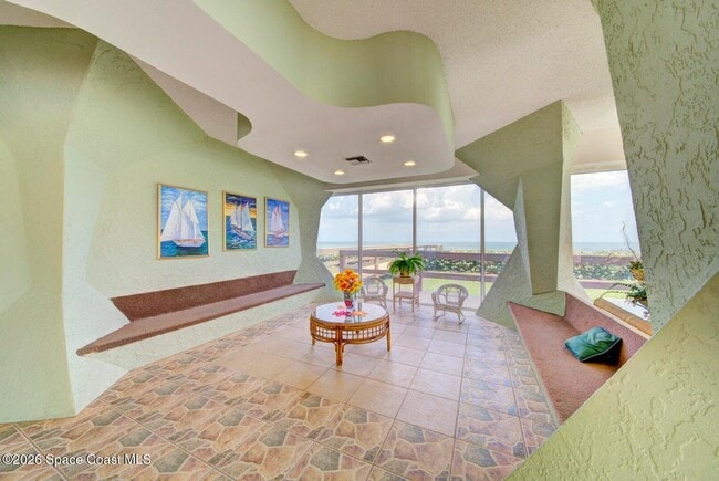 Building Photo - 2225 Jimmy Buffett Mem Hwy