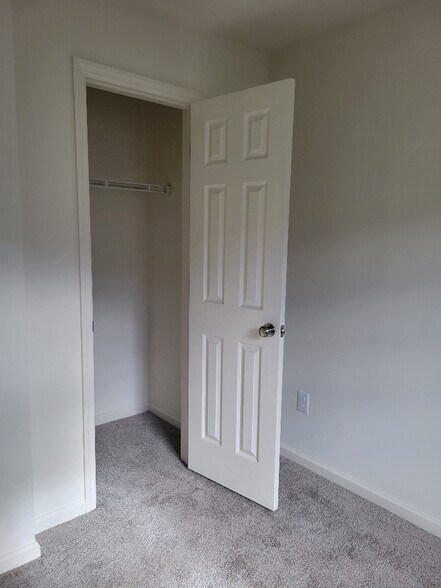 Building Photo - 1112 Fredrick Blvd