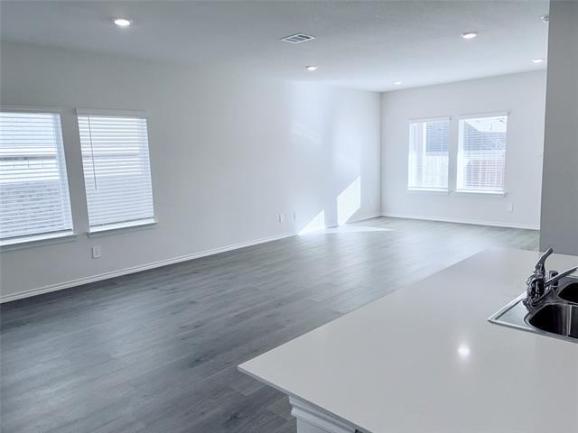 Building Photo - 3410 Tomahawk