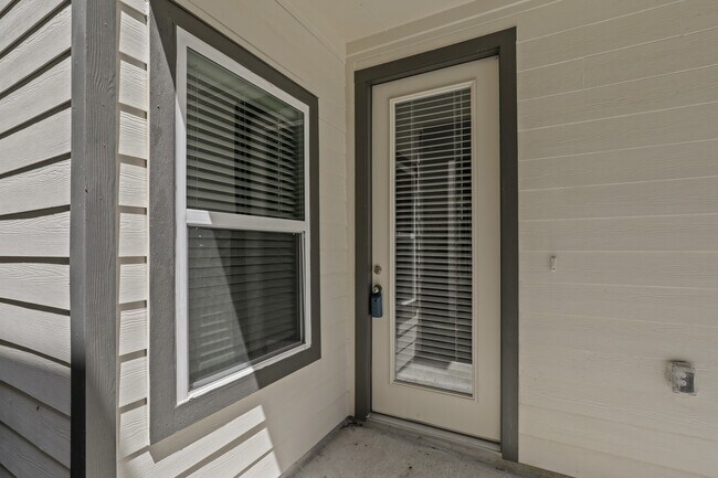 Building Photo - 13507 Axel Ln