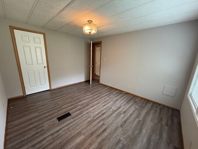 Building Photo - 3356 McCoy Rd