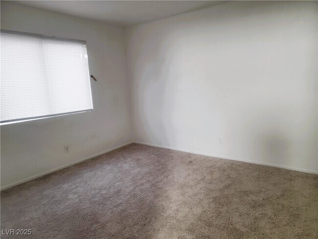 Building Photo - 6932 Kilgore Dr