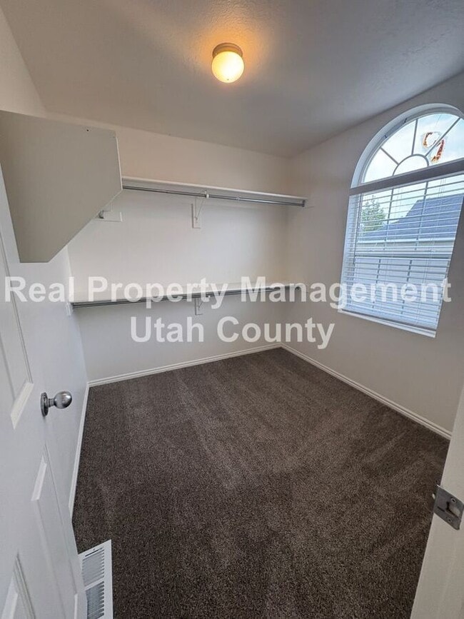Building Photo - 2889 N Bridalwood Loop