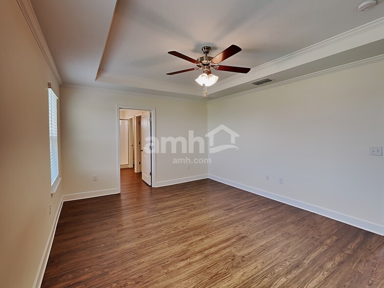 Building Photo - 4622 Reisswood Loop