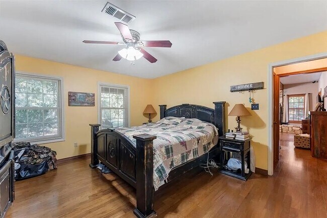 Building Photo - 2018 FM 1486