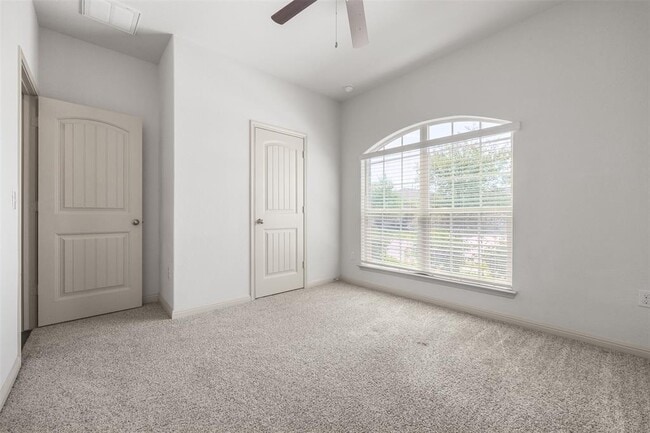 Building Photo - 18500 Calasetta Dr