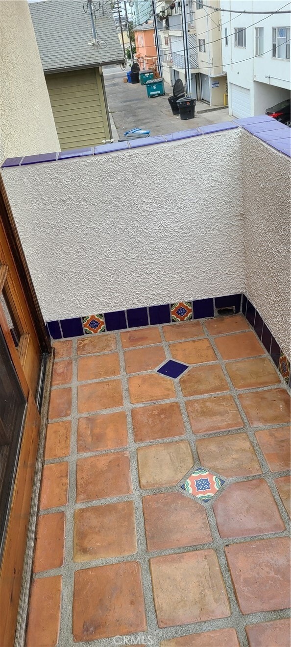 Building Photo - 828 5th St