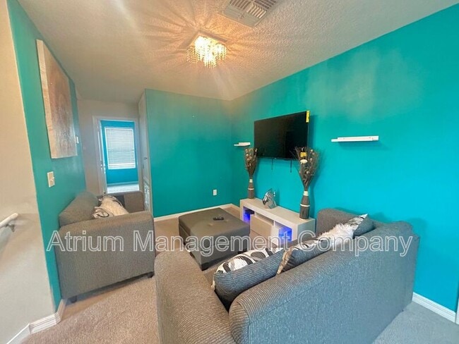 Building Photo - 17345 White Mangrove Dr