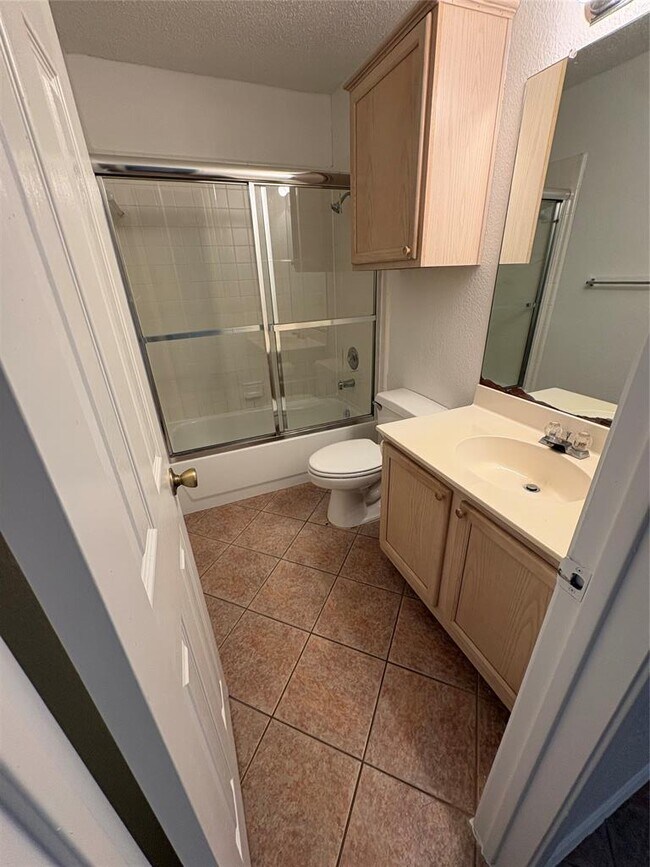 Building Photo - 8002 Marble Ridge Dr