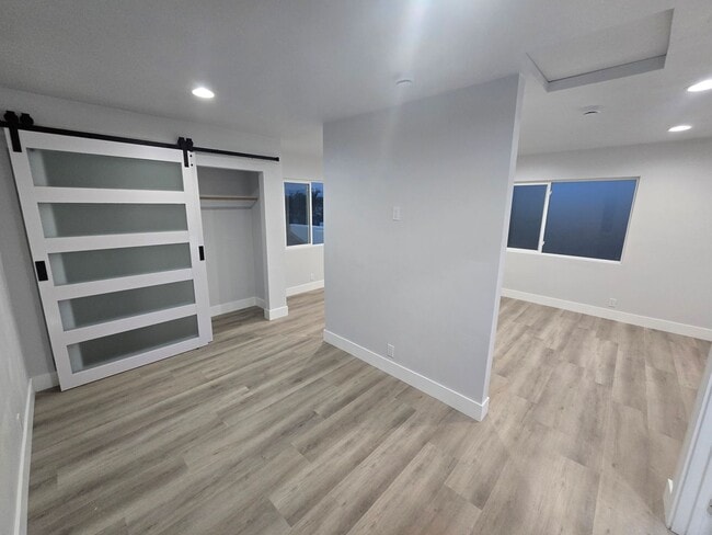 Building Photo - Beautiful new ADU for lease